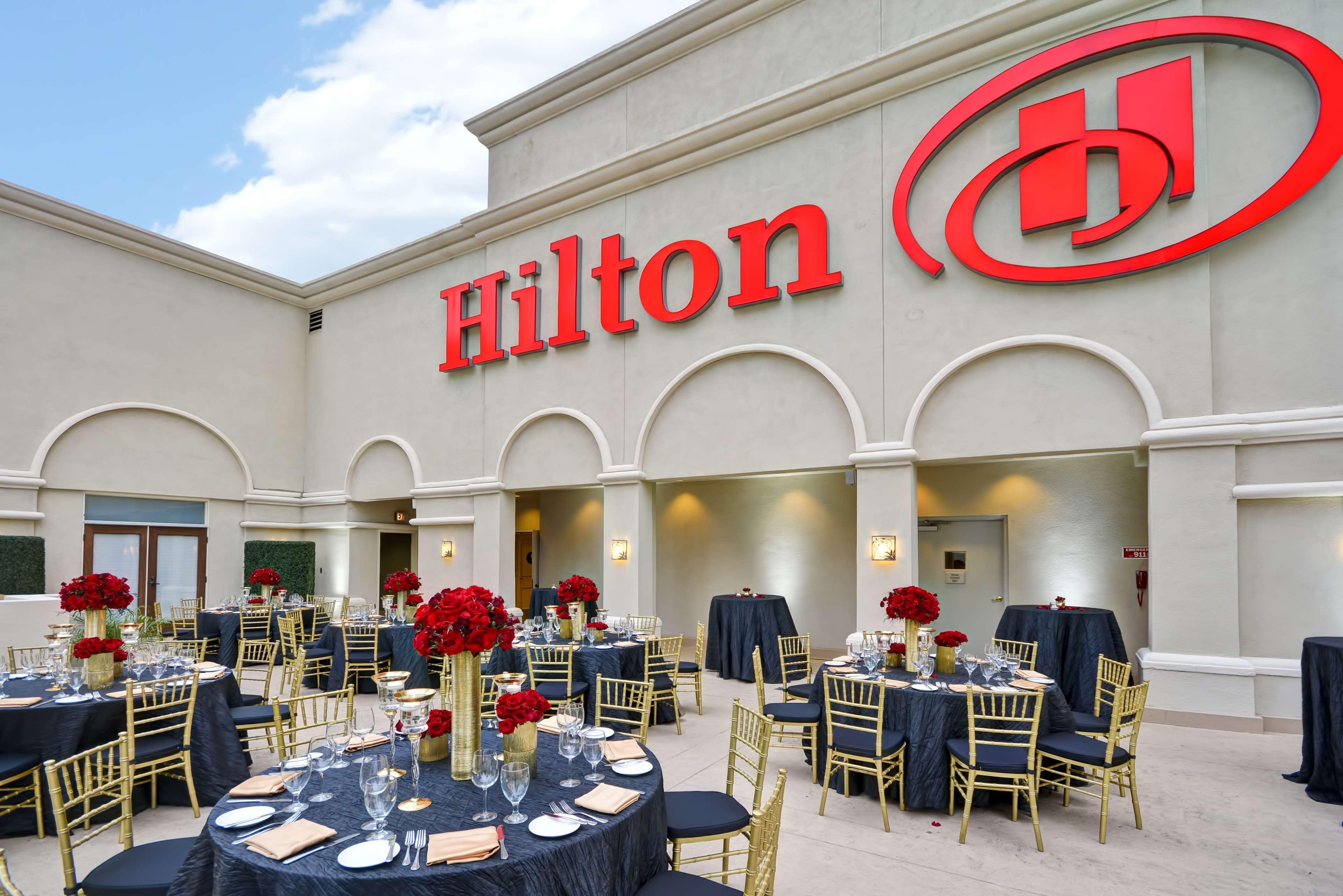 Hilton Checkers Los Angeles Exterior foto